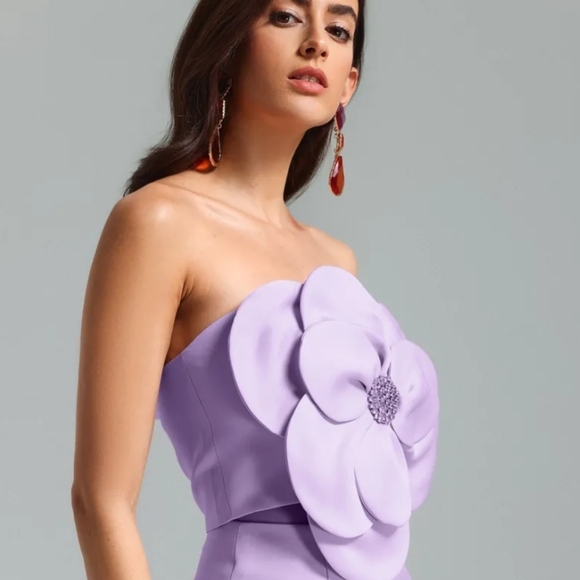 BELLA BARNETT LILAC FLOWER STRAPLES TOP NWT SIZE LARGE - Picture 4 of 13